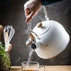 CZAJNIK 2,5L Z GWIZDKIEM KINGHOFF KH-1860 BIAŁY