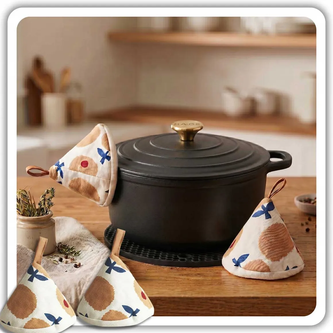 EMALIOWANY GARNEK ŻELIWNY 26cm 5L HAGE CZARNY MAT