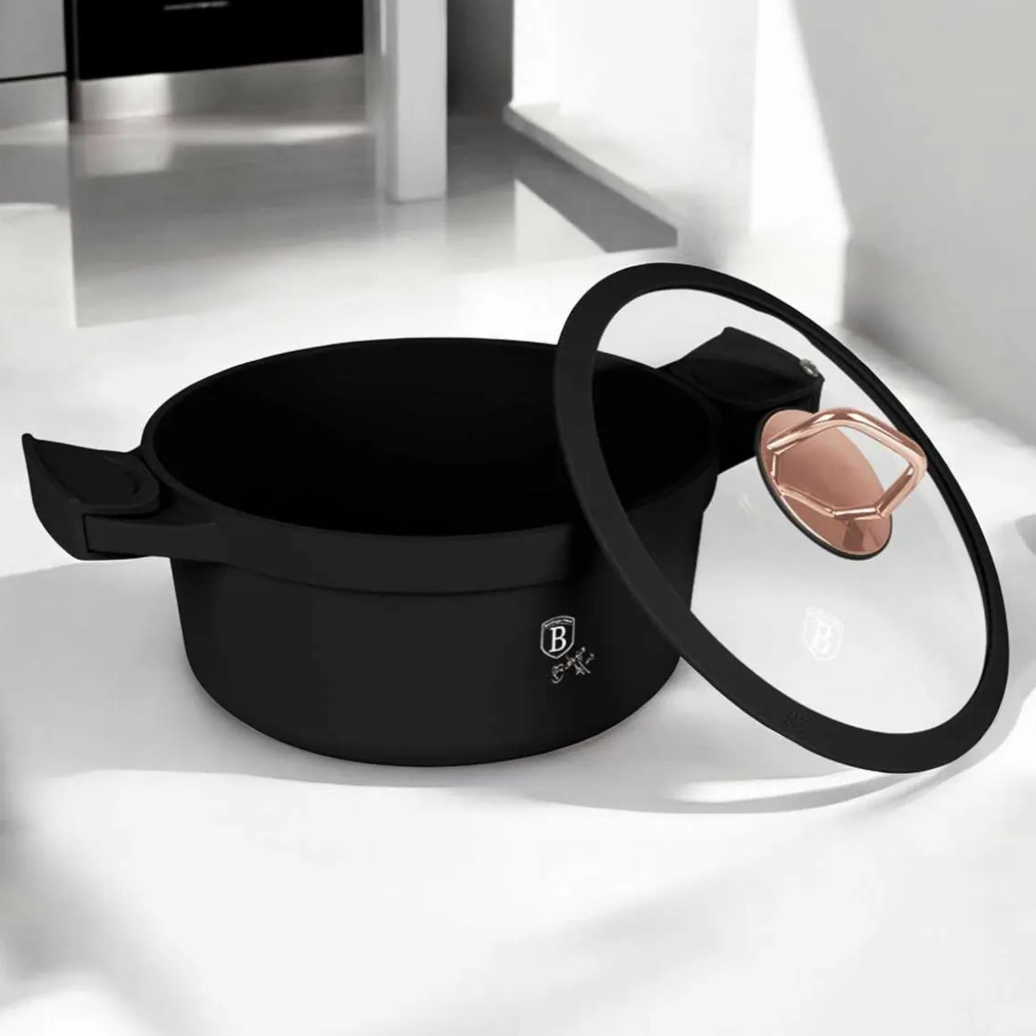 GARNEK TYTANOWY 24cm BERLINGER HAUS BH-1457 BLACK ROSE