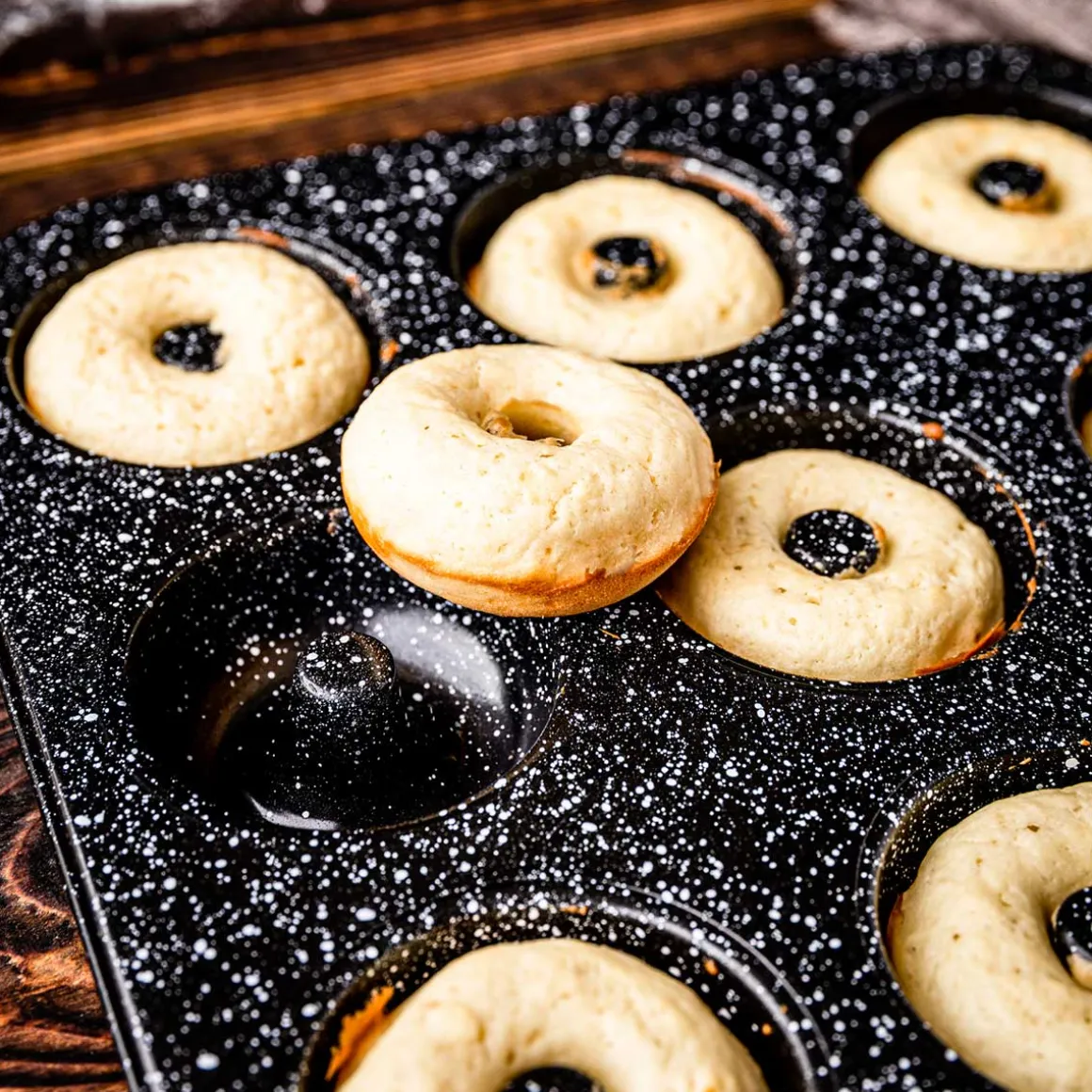 GRANITOWA FORMA DO PIECZENIA 6 PĄCZKÓW DONUT KLAUSBERG KB-7840