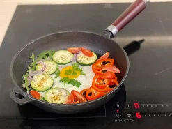 PATELNIA ŻELIWNA 20cm KINGHOFF KH-1117 INDUKCJA