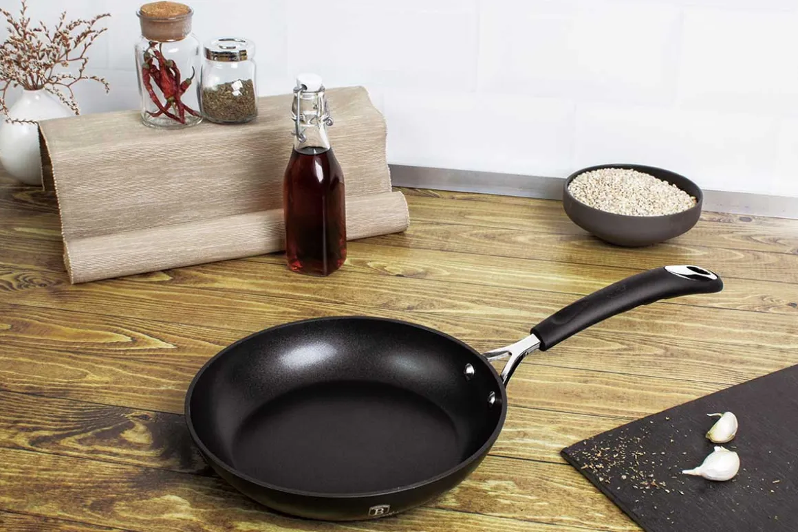 PATELNIA TYTANOWA 30cm BERLINGERHAUS BH-6118 BLACK PROFESSIONAL