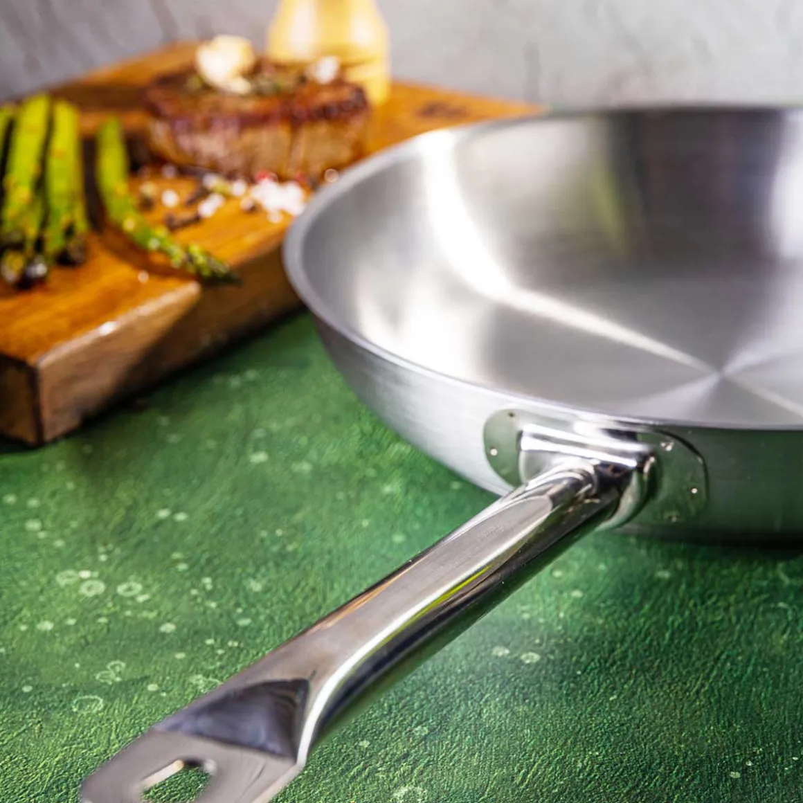 PATELNIA ZE STALI NIERDZEWNEJ 21CT 28cm KINGHOFF KH-2020 GASTRO