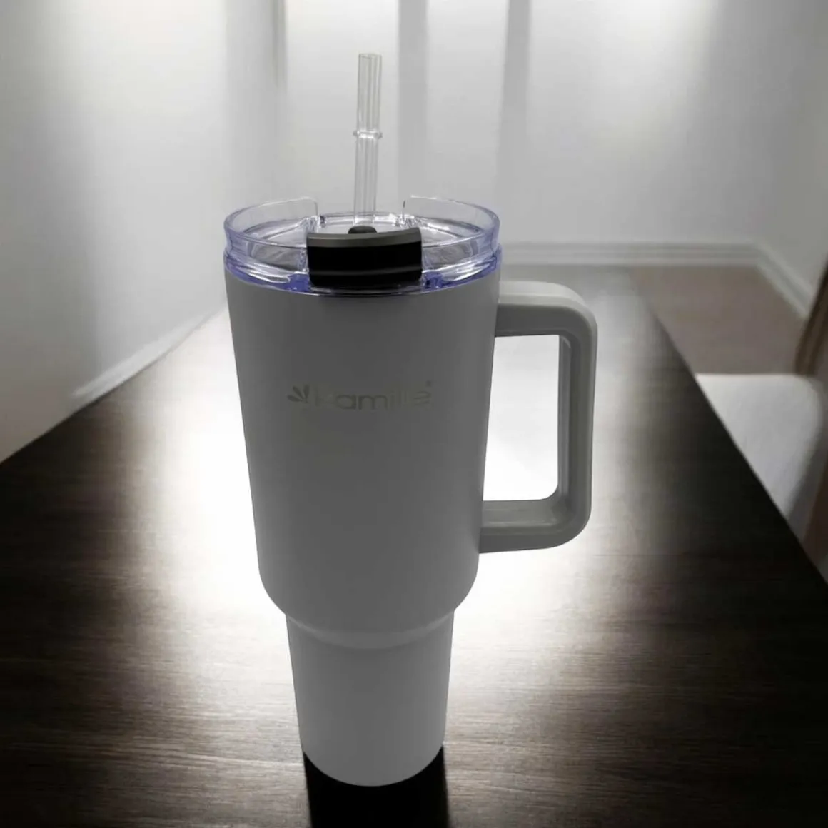 STALOWY KUBEK TERMICZNY TERMOS 1200ml Z RĄCZKĄ I SŁOMKĄ KM-2173