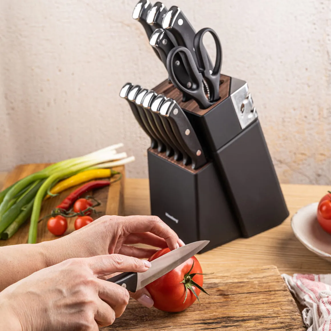 ZESTAW NOŻY KUCHENNYCH I DO STEKÓW W BLOKU KLAUSBERG KB-7985